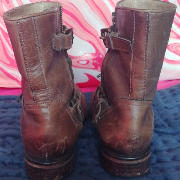 Leather boots - Picture 5 of 16